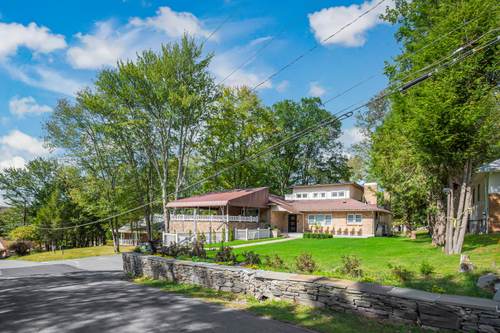 The Hosted Fallsburg Mansion photo 5