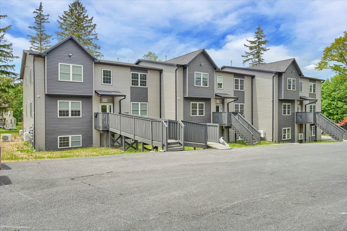 The Grandvale Resort — exterior